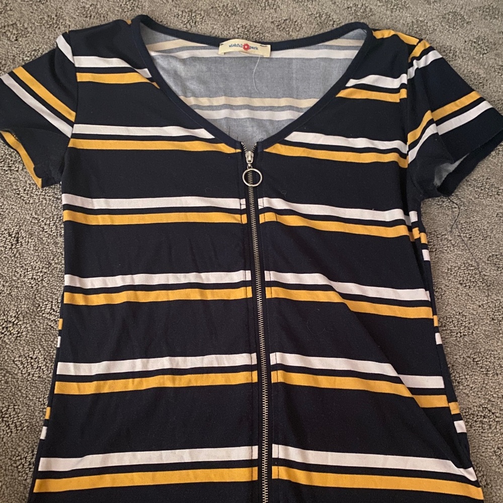 Striped mustard/navy blue tee
